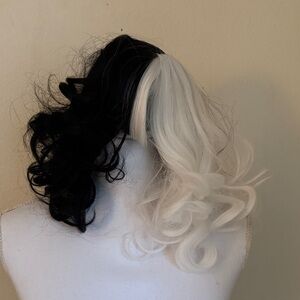 Halloween Cosplay Two-Tone Black and White Curly Hair Wig